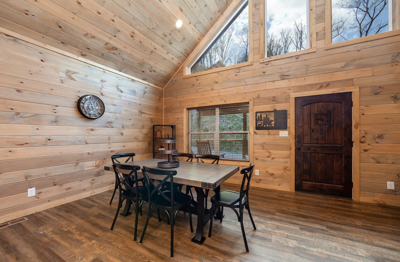 Others 4, Creekside Manor Too 2 Bedroom Cabin by RedAwning, Sevier
