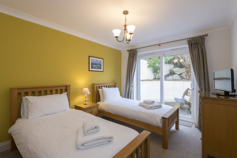 Bedroom 3, Porth Veor Villas & Apartments, Cornwall