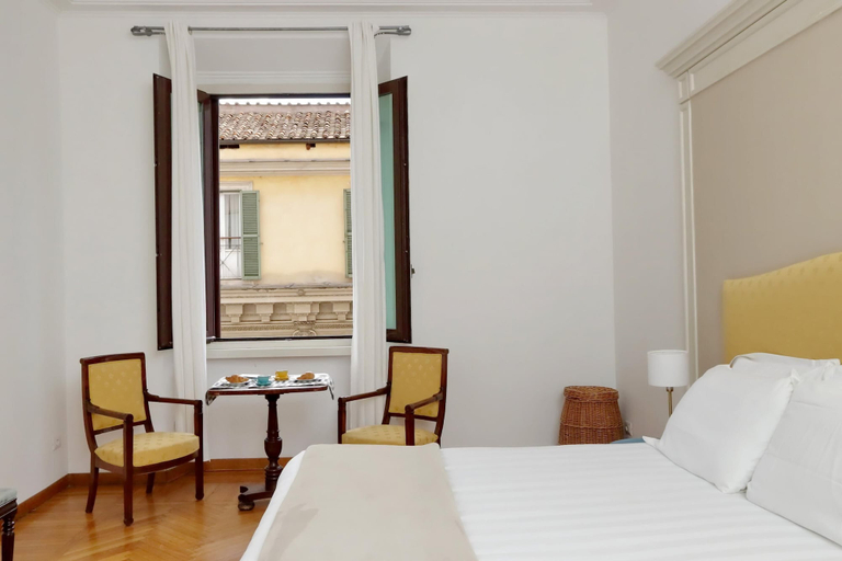 Bedroom 3, Treasurerome Spanish Steps Family 4BR, Rome