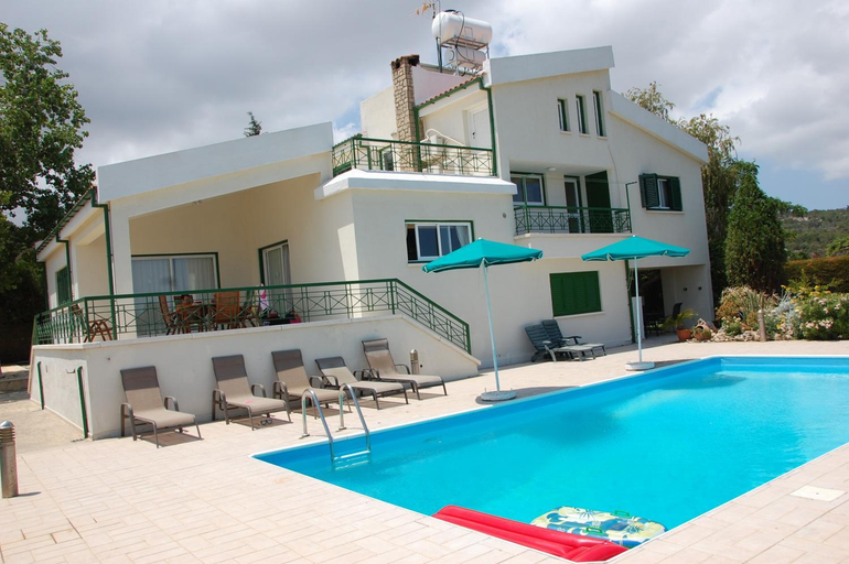 Others 2, Villa Chrysanthia