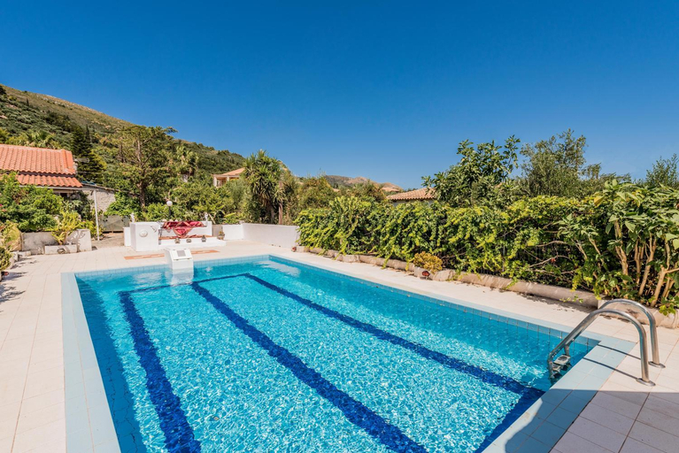 Others 5, JPS stone villa, Ionian Islands