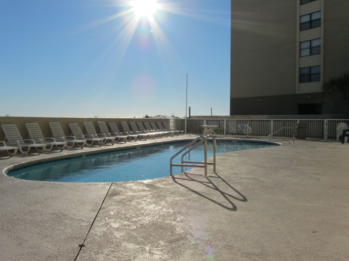 Sport & Beauty 4, Clearwater Unit 7C, Baldwin