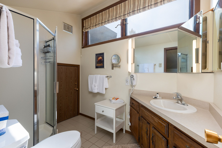 Bathroom 4, 1196 Flying Dutchman 1 Bedroom Condo by RedAwning, Summit