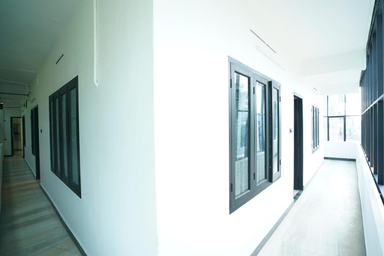 Others 4, The Solo Retreat, Ernakulam