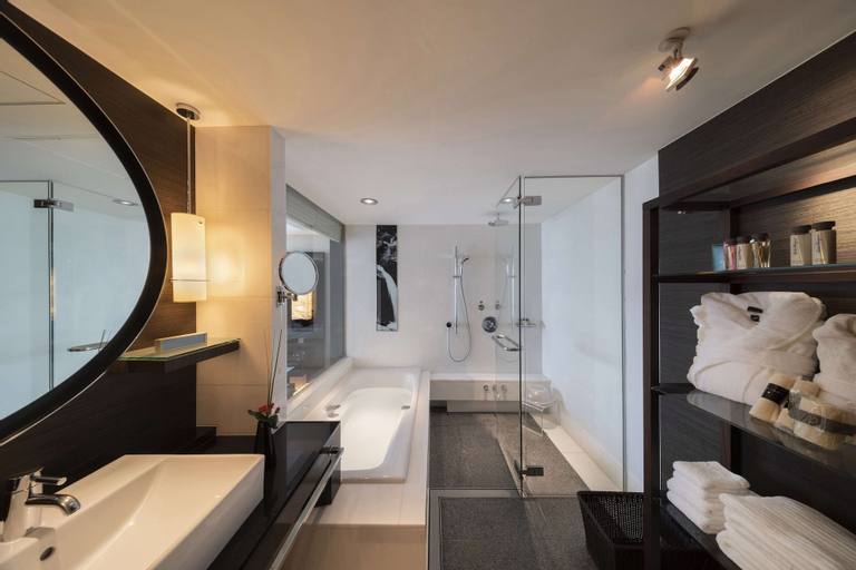 Bathroom 9