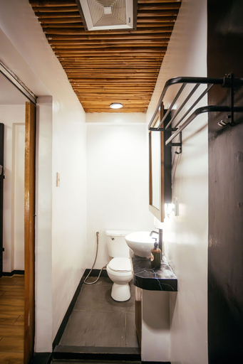 Bathroom 3, Outpost Beach Hostel - Adults Only, El Nido