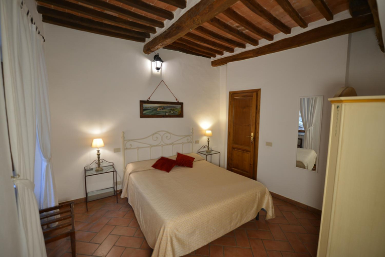 Others 4, Il Palazzetto, Siena