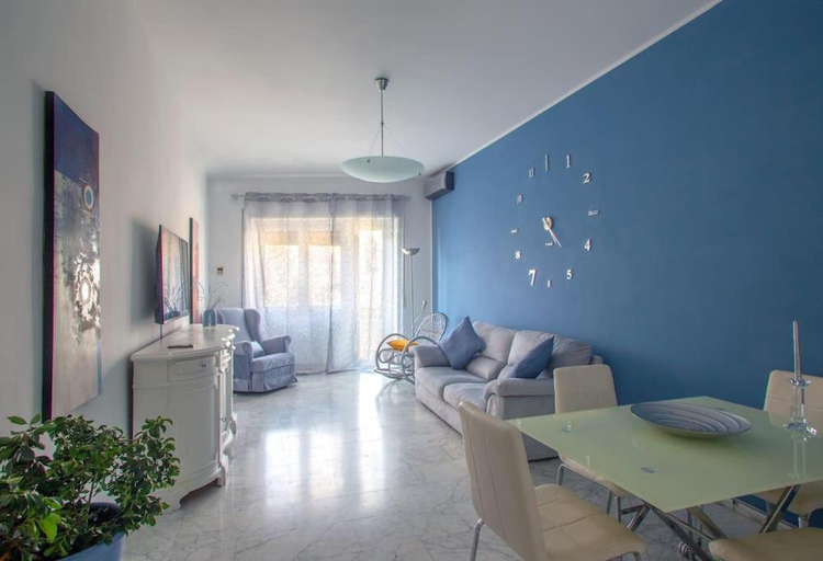 Others 5, Home Bernadette, Rome