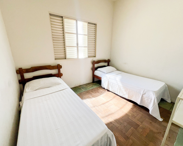 Bedroom 2, Elite Economy Hotel, Pará de Minas