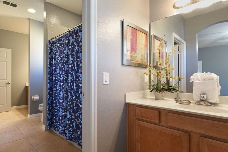 Bedroom 4, Wonderful 7-bed Solterra Resort W/ Pool & Spa 7 Bedroom Home by RedAwning, Polk