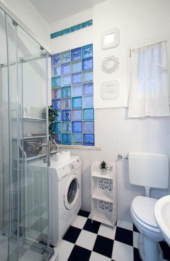 Bathroom 3, Home Bernadette, Rome