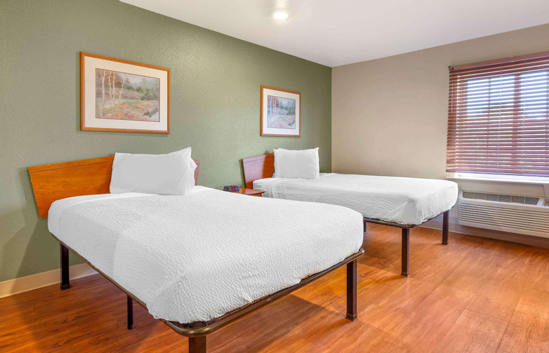Bedroom 27