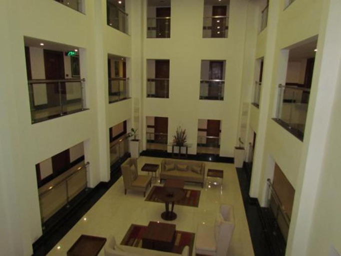 Public Area 2, Lemon Tree Hotel Shimona Chennai, Chennai