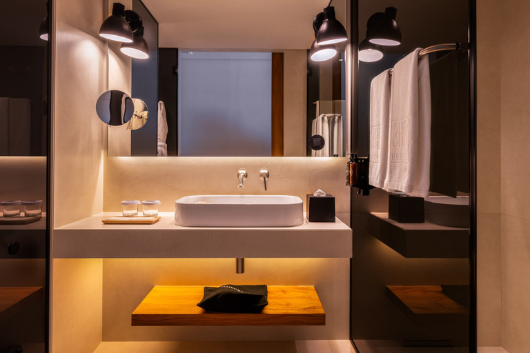 Bathroom 4, 3HB Faro, Faro