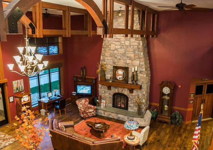 Public Area, Timberlake Lodge, Itasca