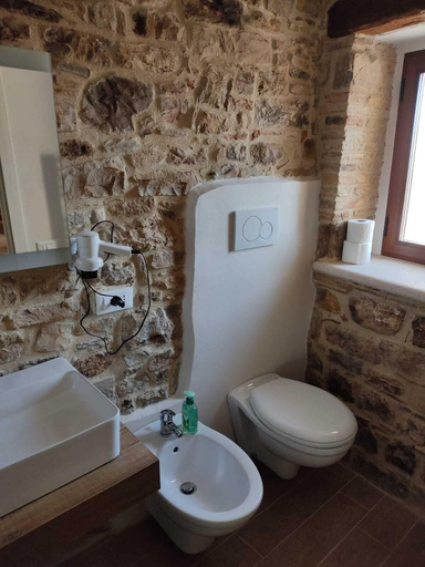 Bathroom, B&B Sotto le Mura Wellness, Foggia