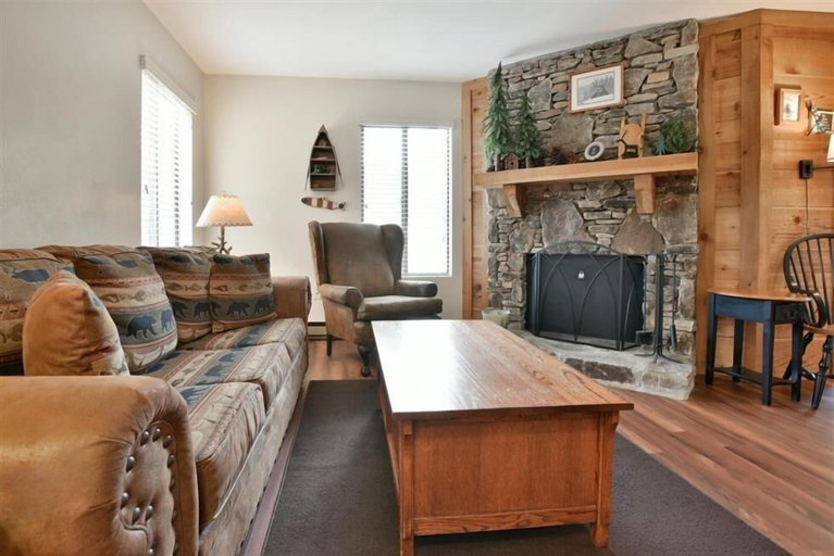 Others 1, Seven Springs 1 BR Condo, Single Level! by RedAwning, Somerset