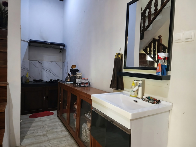 Others 5, Tumungkul Modern Javanese Jogja, Bantul