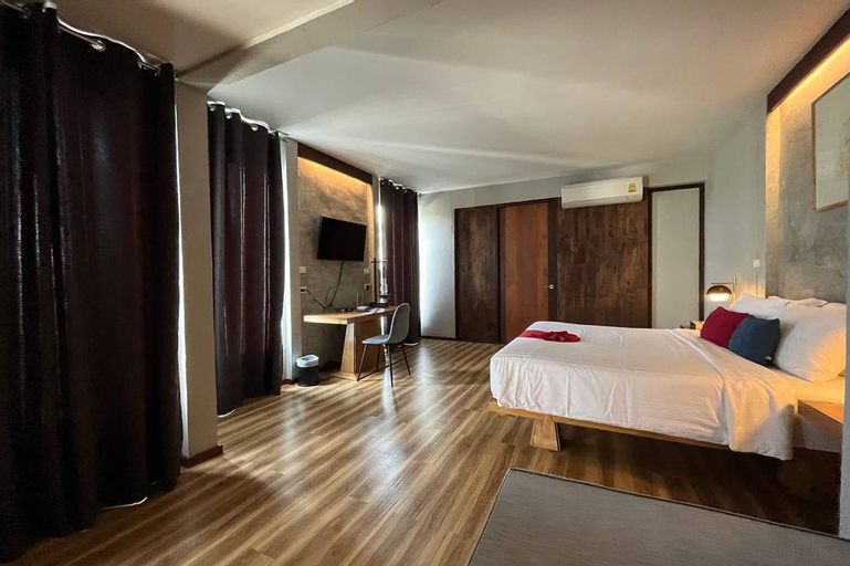Bedroom 6