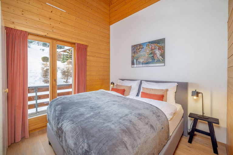 Others 5, Chalet Mouettes, Martigny