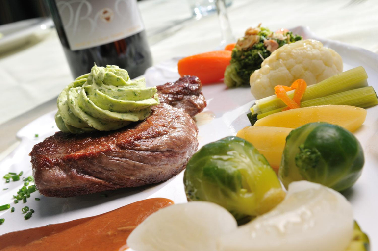 Food & Drinks 3, Hotel Restaurant Cave Bel-Air, Lac