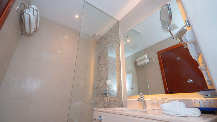 Bathroom 5, Diar Alkhalidiya Hotel, Makkah