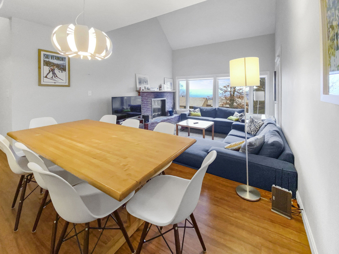 Others 5, 41 Summit Condo Near Mountain Shuttle by RedAwning, Washington