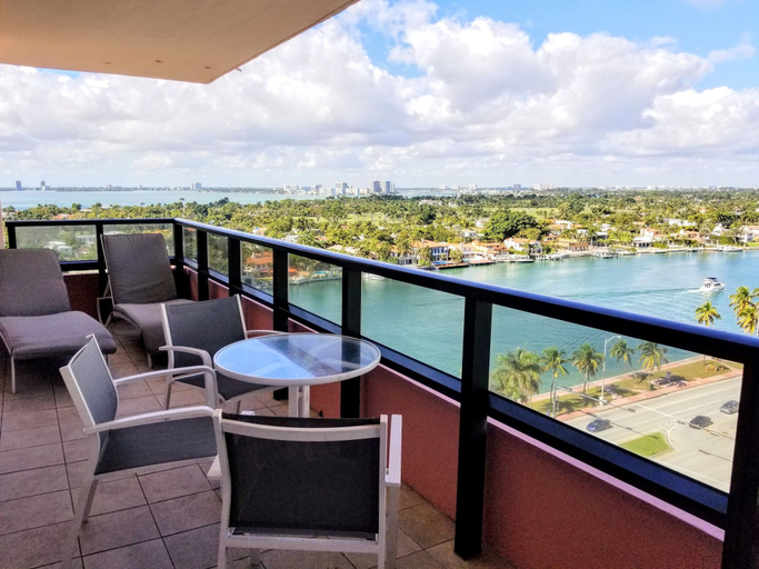Others 1, Alexander 1620 3 Bedroom Apts by RedAwning, Miami-Dade