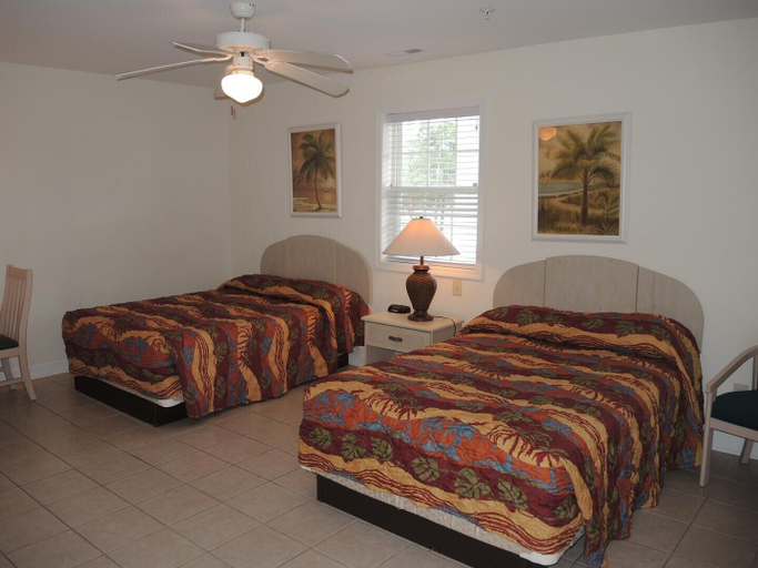 Room 3, 3008 2 Bedroom Villa by RedAwning, Brunswick