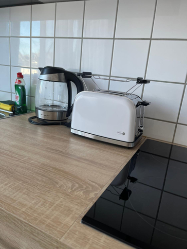 Others 3, Zimmer fur Monteure, Handwerker oder Reisende, Essen