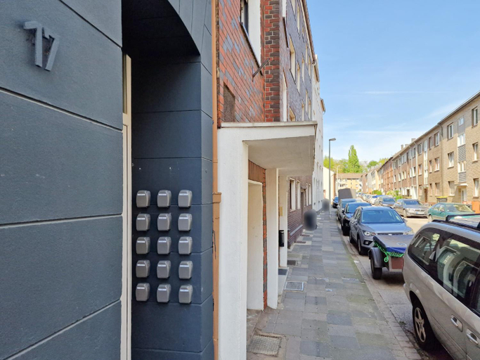 Others 4, Tolstov Apartments - 3 and 4 Room Monteur Apartments, Duisburg