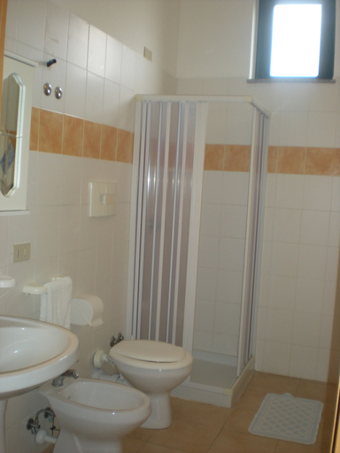 Bathroom 5, Villaggio Artemide, Messina