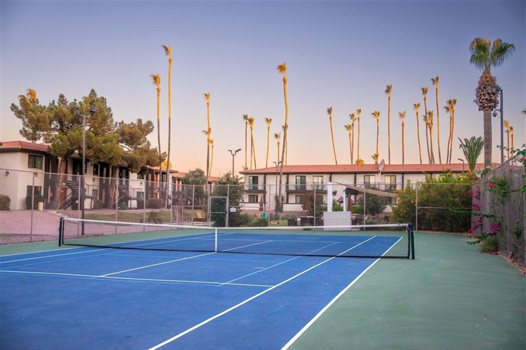 Sport court, 227-Fully Furnished with WiFi by RedAwning, Maricopa