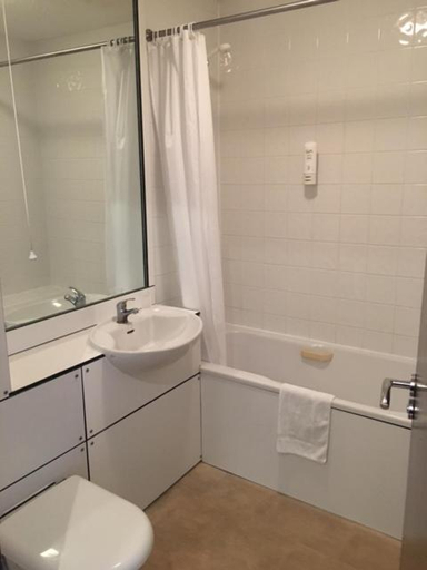 Bathroom, St. Margaret's Hotel, Kent