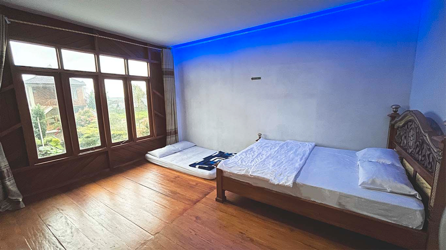 Bedroom 9