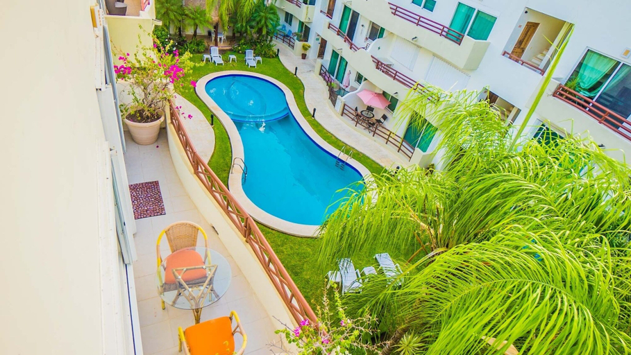 Pool 3, Margaritas 306 2 Bedroom Condo by RedAwning, Cozumel