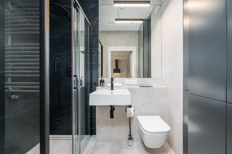Bathroom, Riverside Apartments by KRAMM, Poznań City