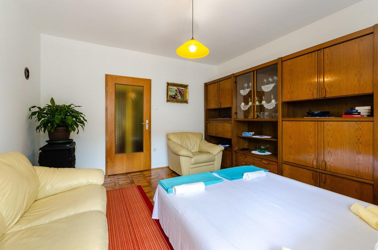 Bedroom 2, Omercic, Crikvenica