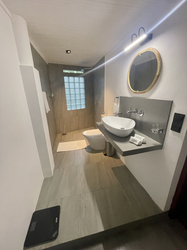 Bathroom 4, Casa Smeralda, Dickwella