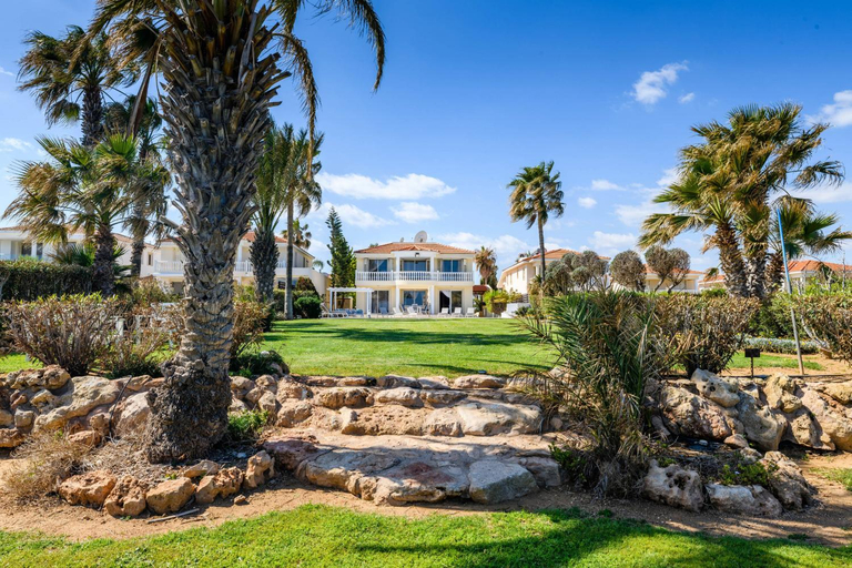 Others 4, Royal Beachfront Villa