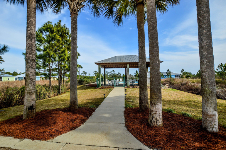 Gazebo 4, The Rookery III Unit 7024, Baldwin