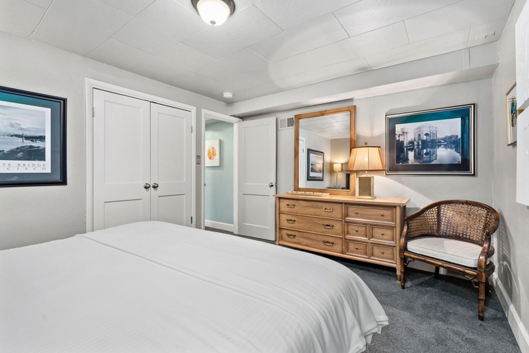 Bedroom 3, Garden Level Apt Mtn Ave, 8 Min Walk to Old Town!, Larimer