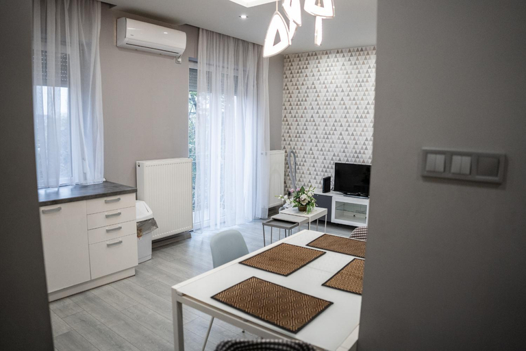 Others 2, Attila Luxury Apartment, Szeged