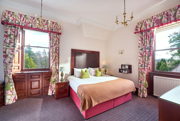 Bedroom 2, Lochardil House Hotel, Highland