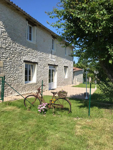 Others 3, le Logis du Plessis, Charente-Maritime