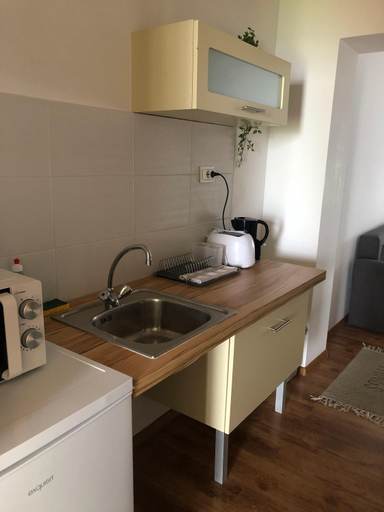 Others 5, Borbely apartman, Nagykanizsai/Zalakaros