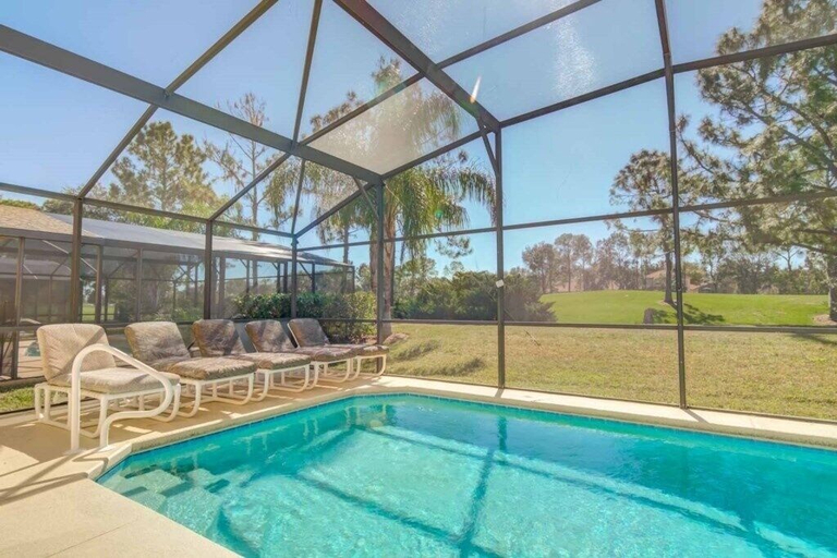 Sport & Beauty 4, South Facing Pool & Game Room! 6 Bedroom Home by RedAwning, Polk