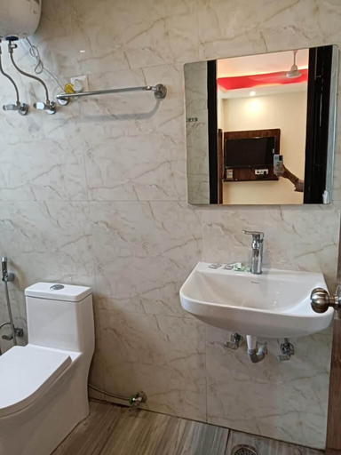 Bathroom 5, Hotel Dev Residency By GRB, Delhi