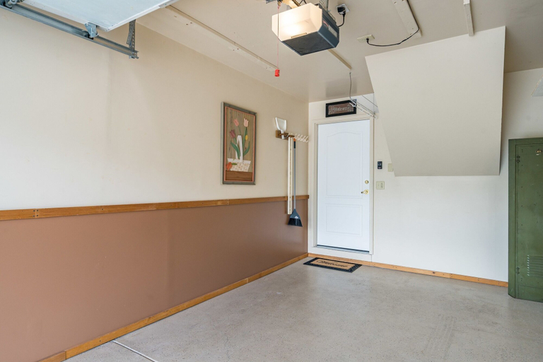 Interior, S 1425 2 Bedroom Condo by RedAwning, Routt