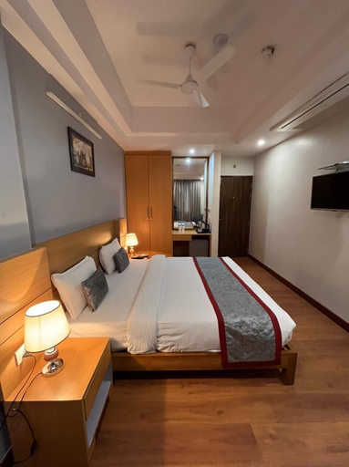 Bedroom 1, Hotel Sarvin, Lucknow
